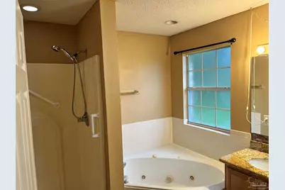 308 Twisted Oak Dr, Cantonment, FL 32533 - Photo 12