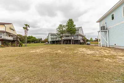 117 Bayshore Dr, Pensacola, FL 32507 - Photo 52