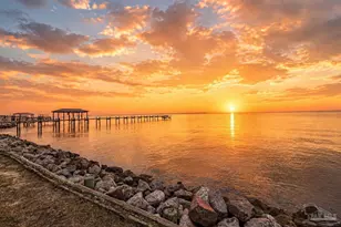 117 Bayshore Dr, Pensacola, FL 32507 - Photo 1
