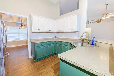 2863 Wallace Lake Rd, Pace, FL 32571 - Photo 10