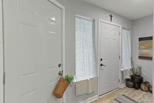 6273 Kirsten Dr, Pensacola, FL 32504 - Photo 2