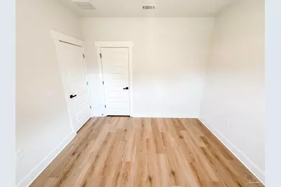 203 Charleston Dr, Pensacola, FL 32534 - Photo 10