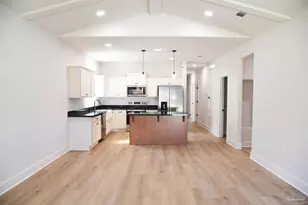 205 Charleston Dr, Pensacola, FL 32534 - Photo 2