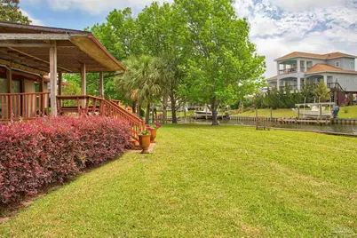 1090 Park Ln, Gulf Breeze, FL 32563 - Photo 34