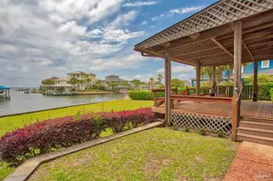 1090 Park Ln, Gulf Breeze, FL 32563 - Photo 40