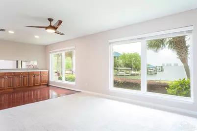 1090 Park Ln, Gulf Breeze, FL 32563 - Photo 22