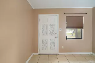 107 W Madison Dr, Pensacola, FL 32505 - Photo 6