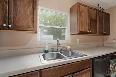 107 W Madison Dr, Pensacola, FL 32505 - Photo 12