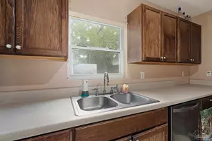 107 W Madison Dr, Pensacola, FL 32505 - Photo 12