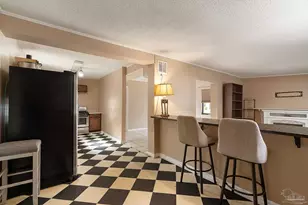 107 W Madison Dr, Pensacola, FL 32505 - Photo 10