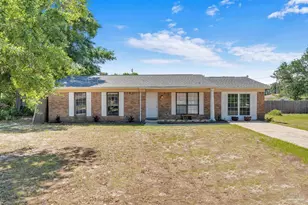 5521 Sunburst Ln, Pensacola, FL 32507 - Photo 4