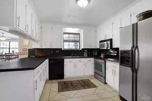 2647 Venetian Way, Gulf Breeze, FL 32563 - Photo 8