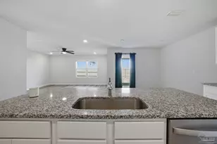 3842 James Stovall St, Pensacola, FL 32526 - Photo 12