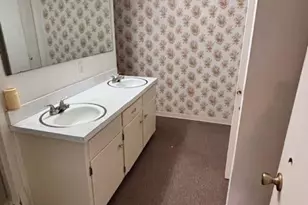 6235 Confederate Dr, Pensacola, FL 32503 - Photo 10