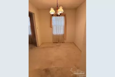 6235 Confederate Dr, Pensacola, FL 32503 - Photo 8