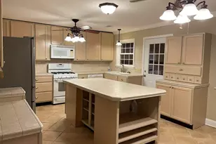 3036 Laurel Dr, Gulf Breeze, FL 32563 - Photo 4