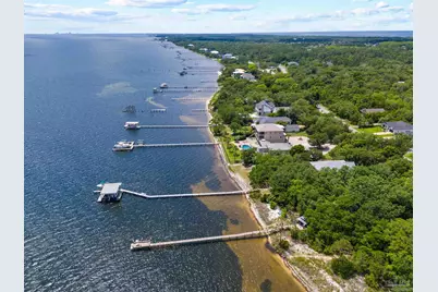 5393 Soundside Dr, Gulf Breeze, FL 32563 - Photo 46