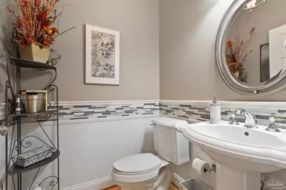 5393 Soundside Dr, Gulf Breeze, FL 32563 - Photo 16