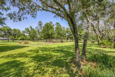 2796 Pebble Beach Dr, Navarre, FL 32566 - Photo 60