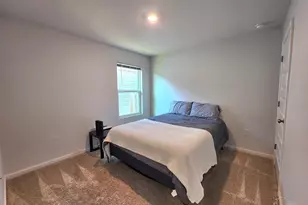 5621 Guinevere Ln, Milton, FL 32583 - Photo 6