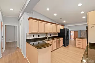 204 Camelia St, Gulf Breeze, FL 32561 - Photo 18