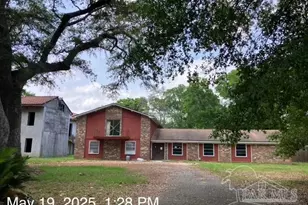 5795 Avenida Robledal, Pensacola, FL 32504 - Photo 2