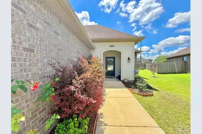 405 Waterbury Ct, Cantonment, FL 32533 - Photo 2