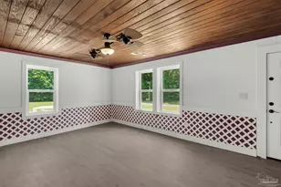 4881 Calvin Dr, Milton, FL 32583 - Photo 10