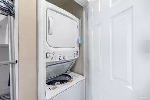 8436 Gulf Blvd, Navarre Beach, FL 32566 - Photo 20