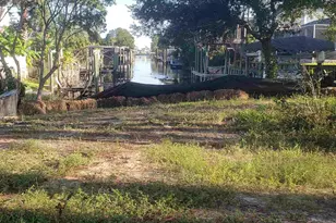 3262 Duke Dr, Gulf Breeze, FL 32563 - Photo 1