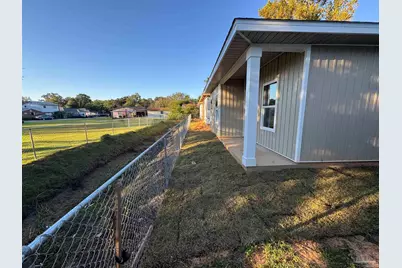 8601 Walnut Ave, Pensacola, FL 32534 - Photo 18