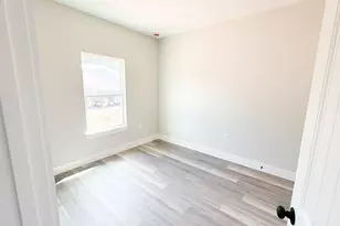 8601 Walnut Ave, Pensacola, FL 32534 - Photo 10