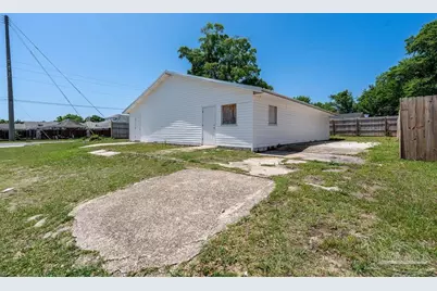 2401 N E St, Pensacola, FL 32501 - Photo 2