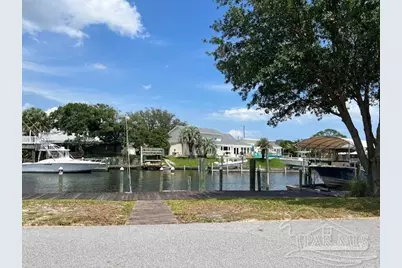 869 Silver Strand, Gulf Breeze, FL 32563 - Photo 1