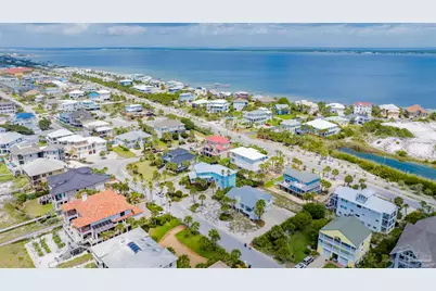 17 Calle Hermosa, Pensacola Beach, FL 32561 - Photo 50