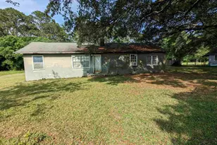 2430 Dog Track Rd, Pensacola, FL 32507 - Photo 2