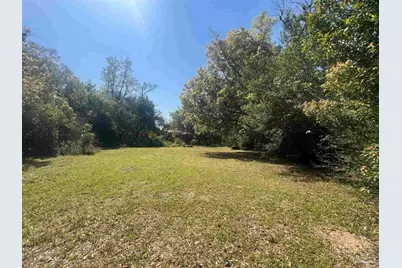 125 Alice St, Pensacola, FL 32505 - Photo 2