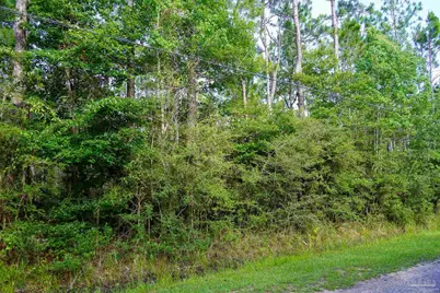 968 Clearview St, Milton, FL 32583 - Photo 4