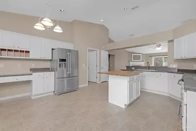 1484 Longbranch Dr, Cantonment, FL 32533 - Photo 4