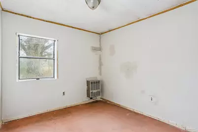 35 N Cypress St, Walnut Hill, FL 32568 - Photo 22