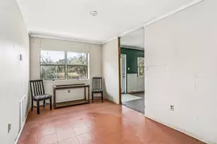 35 N Cypress St, Walnut Hill, FL 32568 - Photo 8