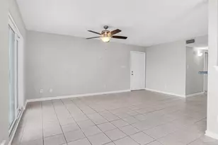 200 Pensacola Beach Rd, Gulf Breeze, FL 32561 - Photo 4