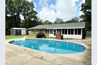 6910 Cornelius Ln, Pensacola, FL 32505 - Photo 2