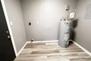 6910 Cornelius Ln, Pensacola, FL 32505 - Photo 10