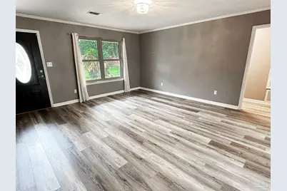 6910 Cornelius Ln, Pensacola, FL 32505 - Photo 4