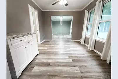 6910 Cornelius Ln, Pensacola, FL 32505 - Photo 12