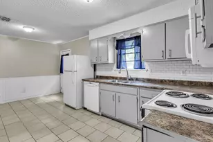 907 Colbert Ave, Pensacola, FL 32507 - Photo 12