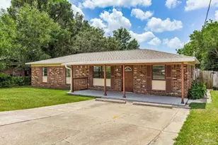 7125 Ben Sasser Dr, Pensacola, FL 32526 - Photo 4