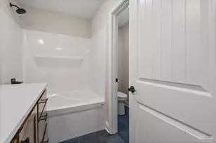 7925 Twin Lake Dr, Milton, FL 32583 - Photo 22