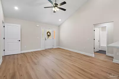 7925 Twin Lake Dr, Milton, FL 32583 - Photo 8